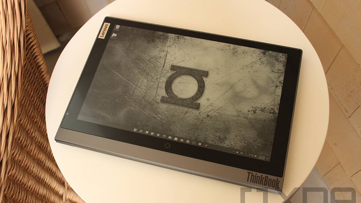 E Ink display on outside of Lenovo ThinkBook Plus