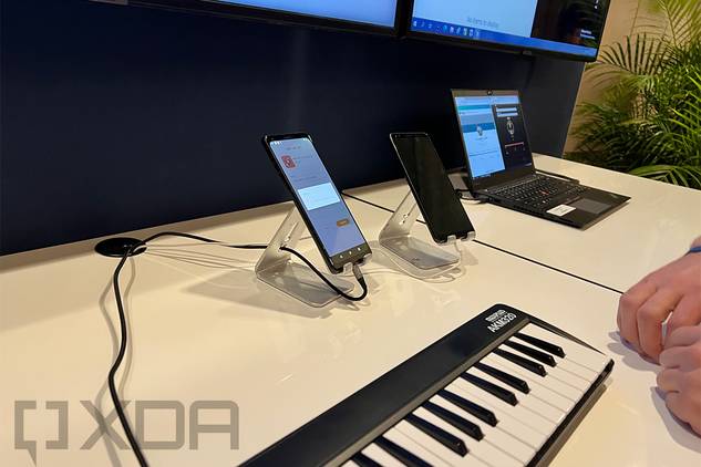 MIDI keyboard