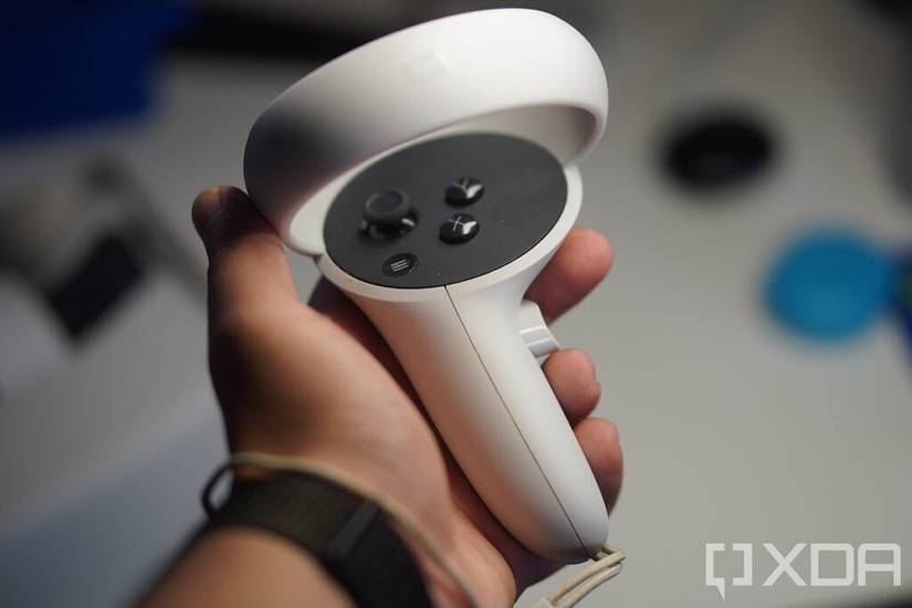 Oculus Quest 2 controller