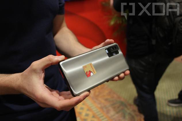 The back of the Qualcomm Snapdragon 8 Gen 1 reference device