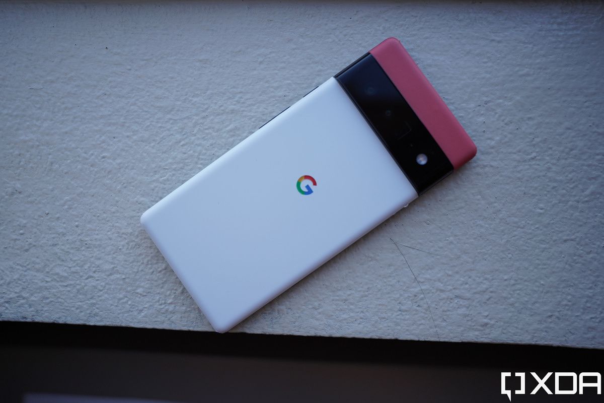Pixel-6-Pro-with-skin-XDA11167