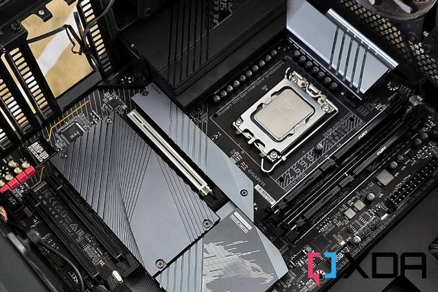 A Gigabyte Aorus Z690 Pro DDR5 motherboard inside a PC case