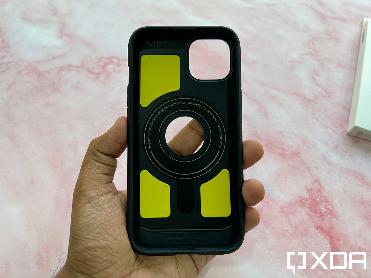 Checking out Spigen's iPhone 13 Pro case and accessory lineup