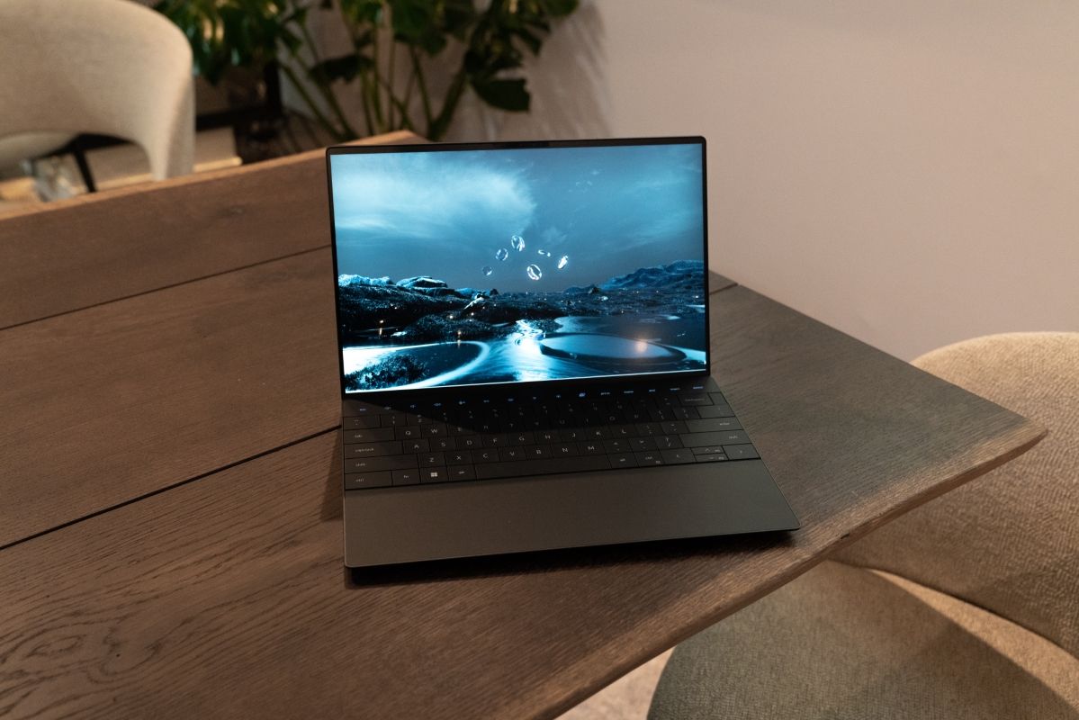 Dell XPS13plus Windows 11 ノートPC 買い物山脈】デザインにほれ込んだ「XPS 13 Plus」を購入、性能
