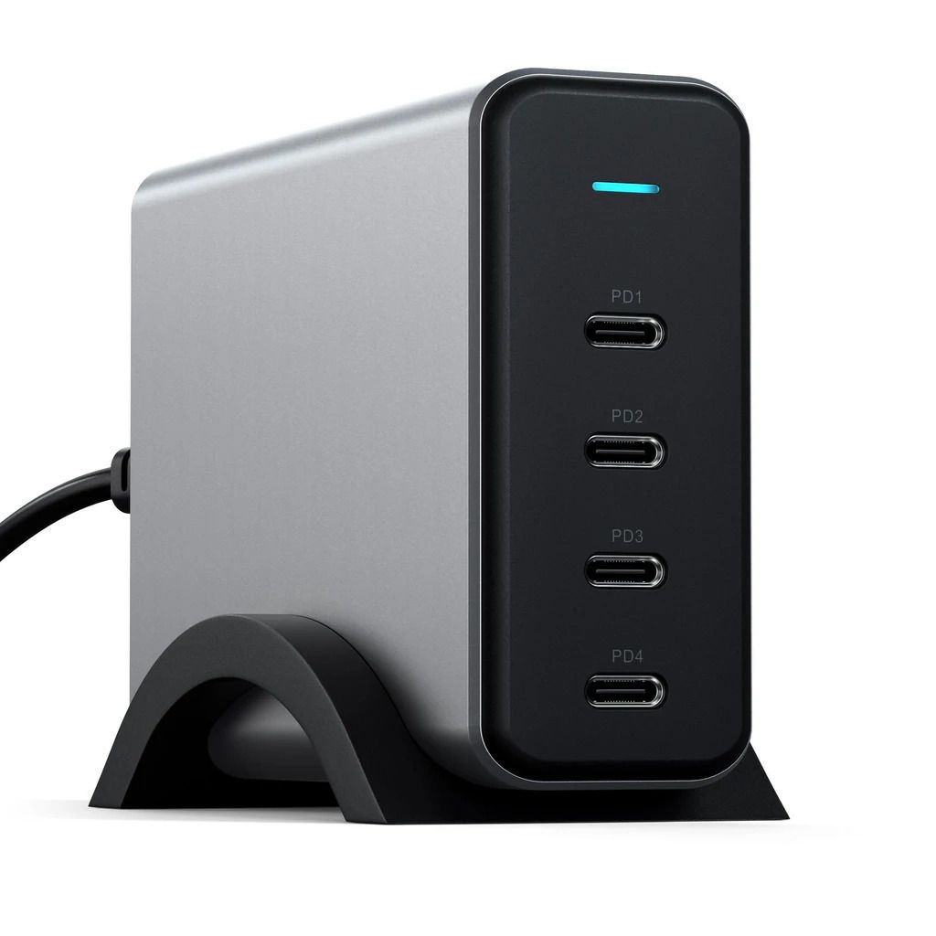 Satechi 165W USB-C 4-Port PD GAN 新品未使用 Satechi's new four-port USB charger can reach 165W
