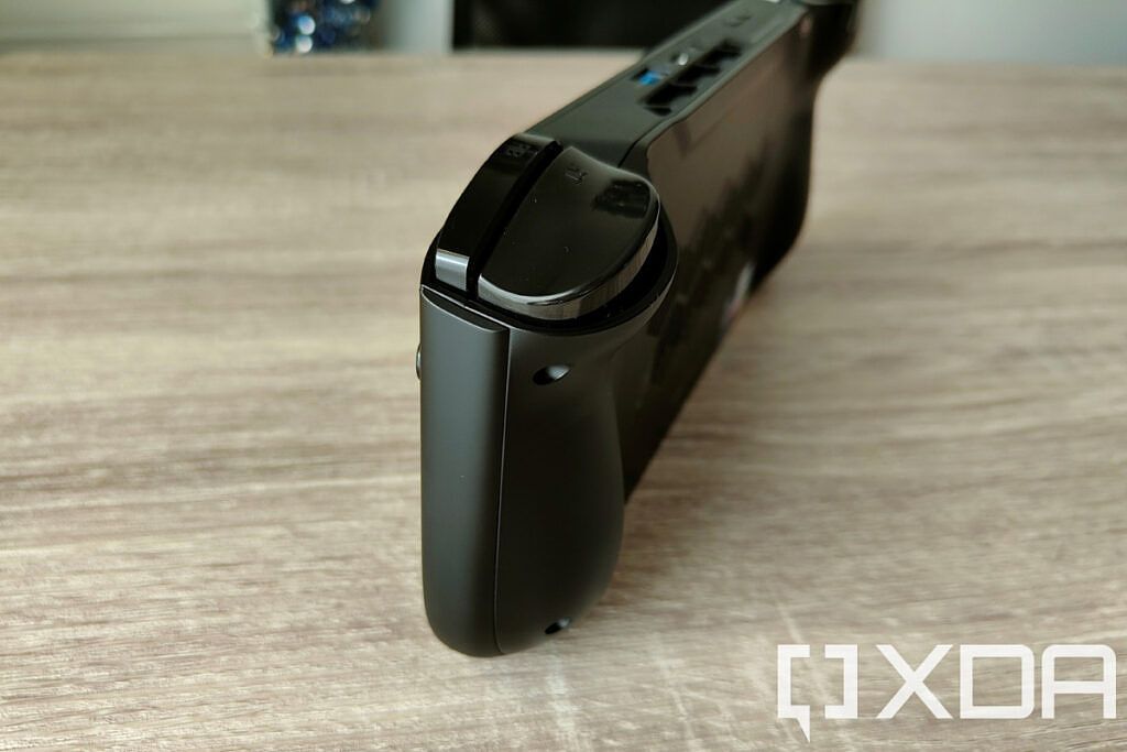 ONE XPLAYER Mini review: A handheld gaming PC that's