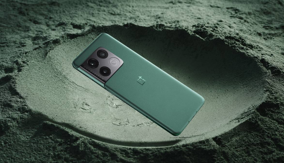 OnePlus 10 Pro in Green