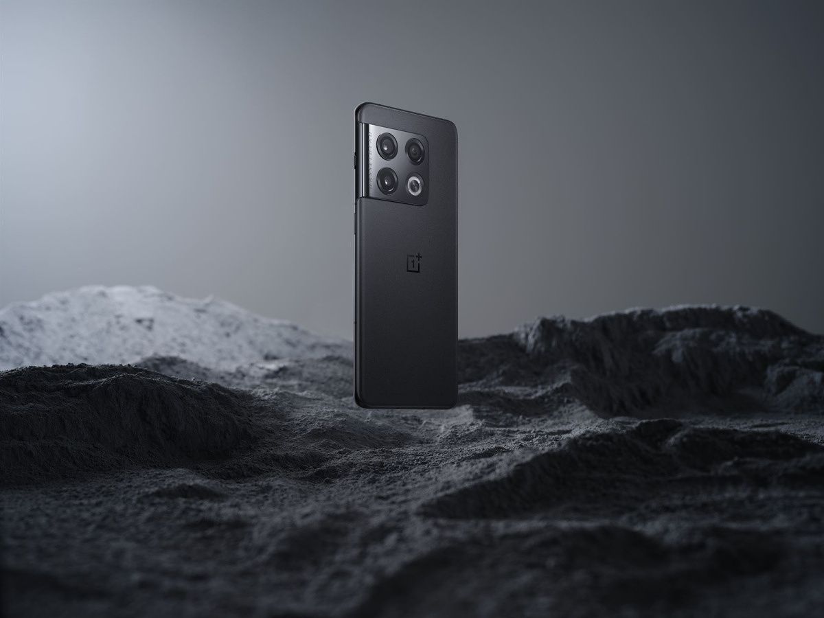 OnePlus 10 Pro launches in China with Snapdragon 8 Gen 1 and