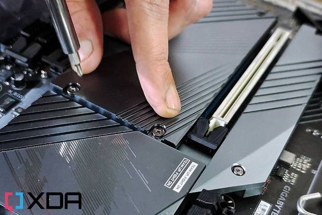 M.2 slots on the Aorus Pro motherboard
