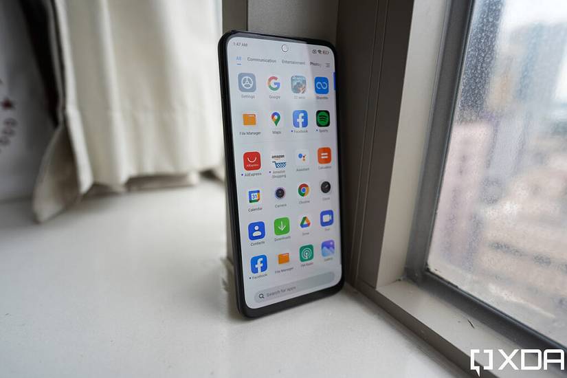 Redmi Note 11 screen against sunlight.