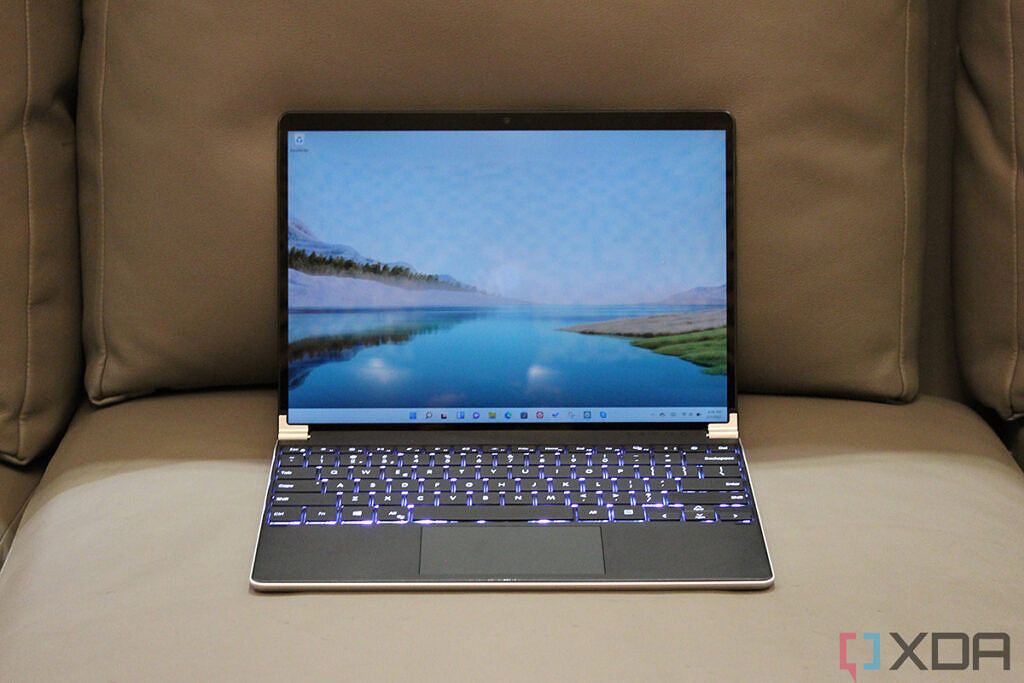 Brydge SP＋ for Surface Pro8　ワイヤレスキーボード Brydge SP+ Wireless Keyboard for Surface Pro 8