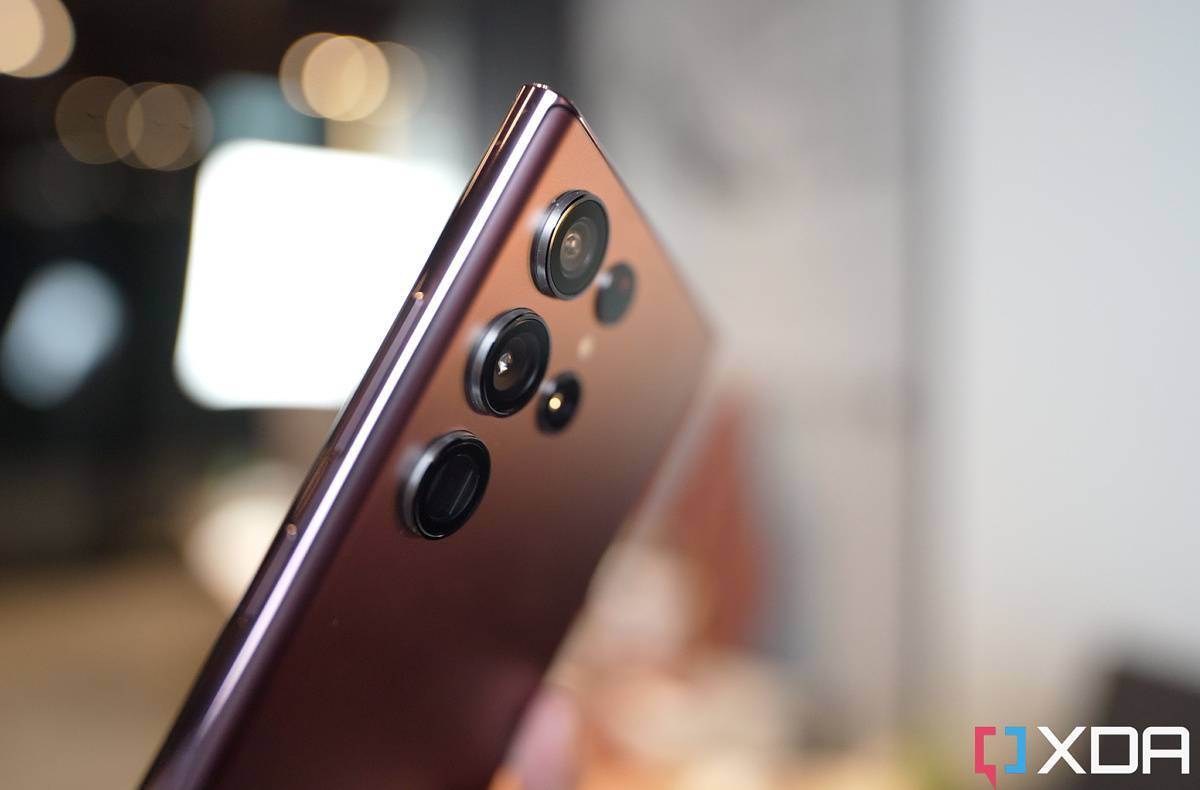 Galaxy S22 Ultra cameras