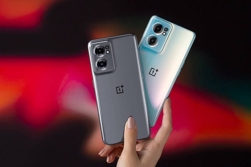 Gray Mirror and Nahama Blue OnePlus Nord CE 2 in hand
