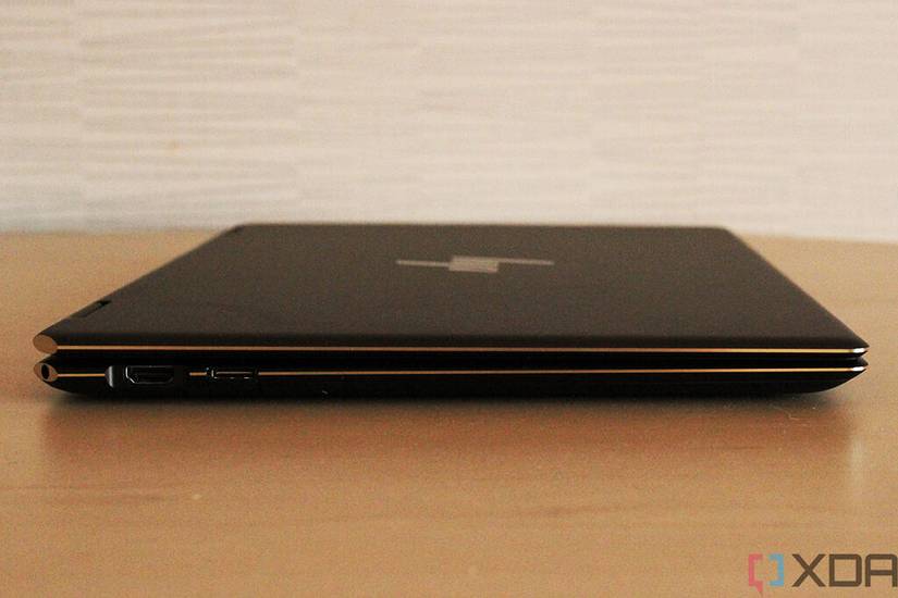 Side view of HP Spectre x360 16
