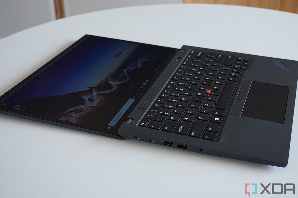 ThinkPad t14s Gen 3 - 32GB/512GB/US配列 ThinkPad T14s Gen 3 (14'', Intel) | Slim. light, powerful 14