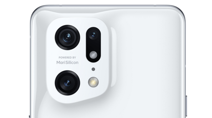 The Find X5 Pro can go toe-to-toe with the Galaxy S22 Ultra in almost every area, so if this phone is available in your region, it's a great alternative to Samsung's flagship. 