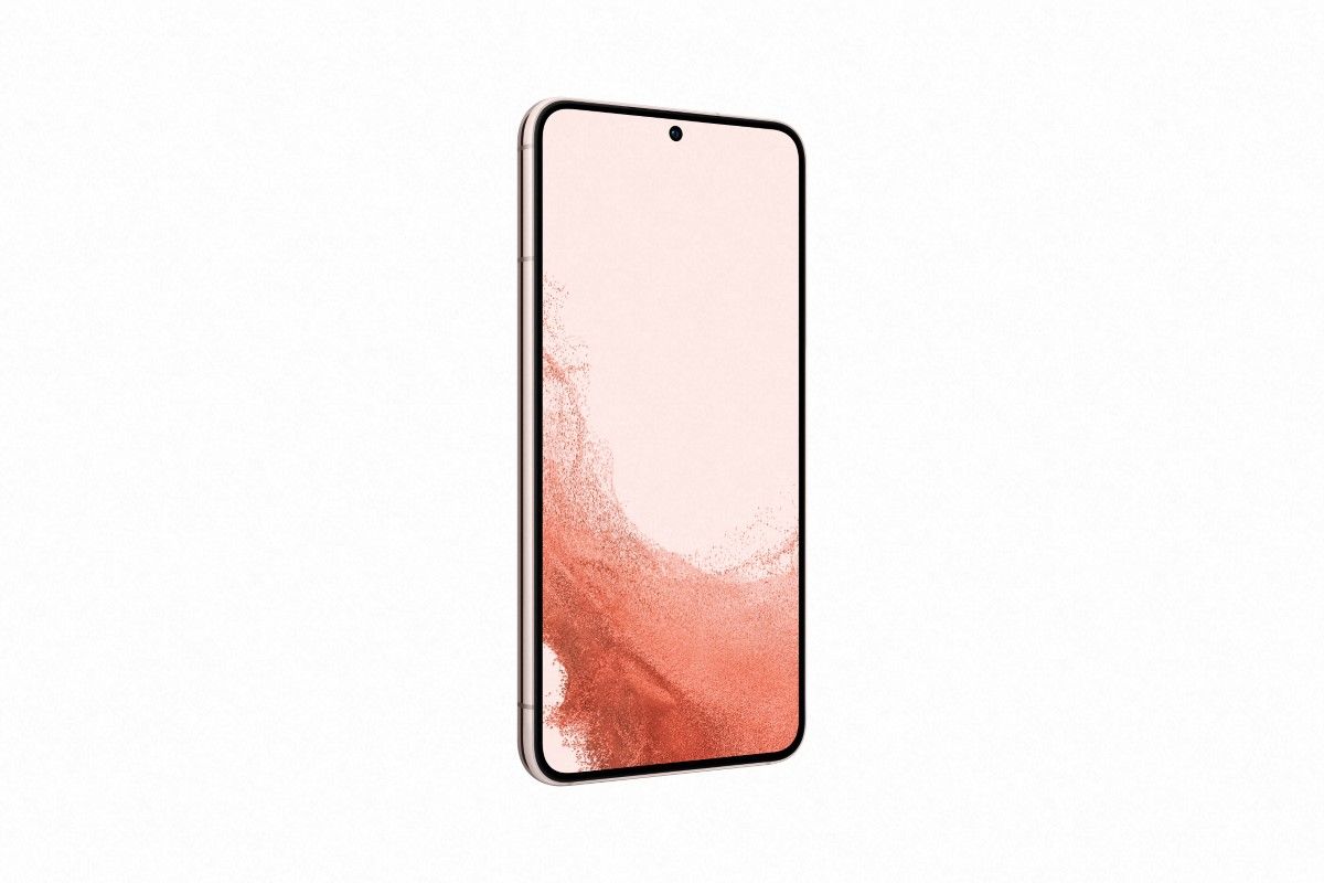 Although the new Galaxy S22 features a 6.1-inch FHD+ AMOLED display with Corning's Gorilla Glass Victus+, you should still invest in a screen protector for peace of mind.