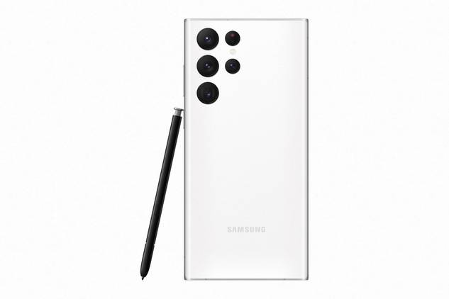 With the top-of-the-line Galaxy S22 Ultra, Samsung is offering enhanced credit of up to $900 and $150 of Samsung Credit toward accessories.