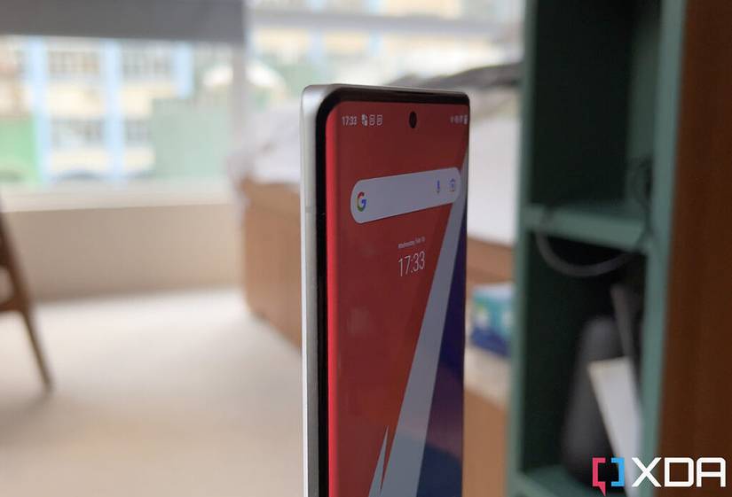 iqoo 9 pro screen sides