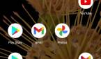 Android 13 wallpaper dimming feature in action