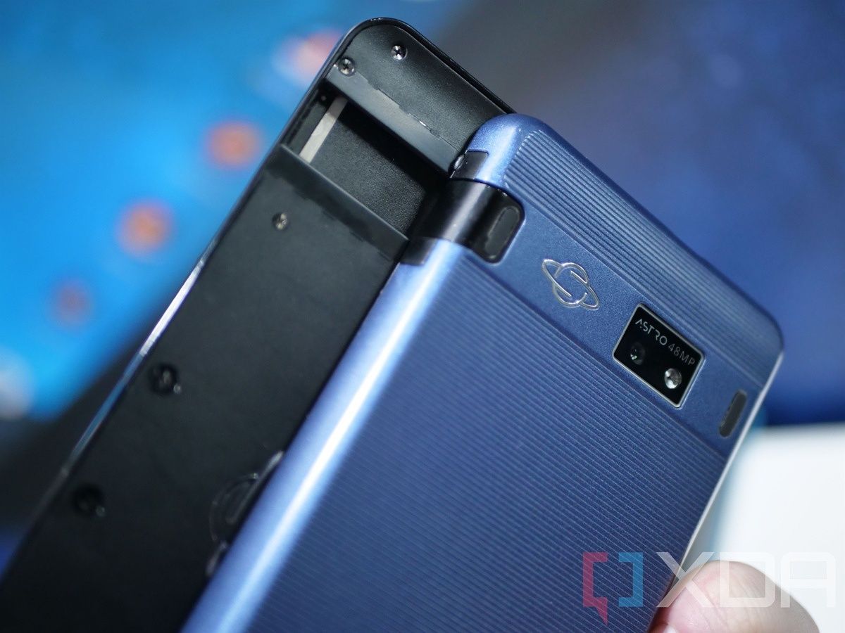 スマートフォン本体 Astro Slide 5g フルキーボード搭載5Gスマートフォン『Astro Slide』日本上陸