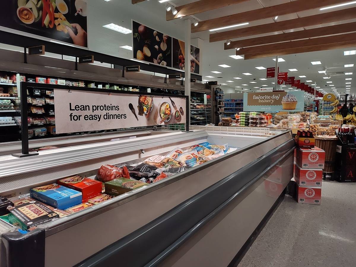 Photo of a grocery store