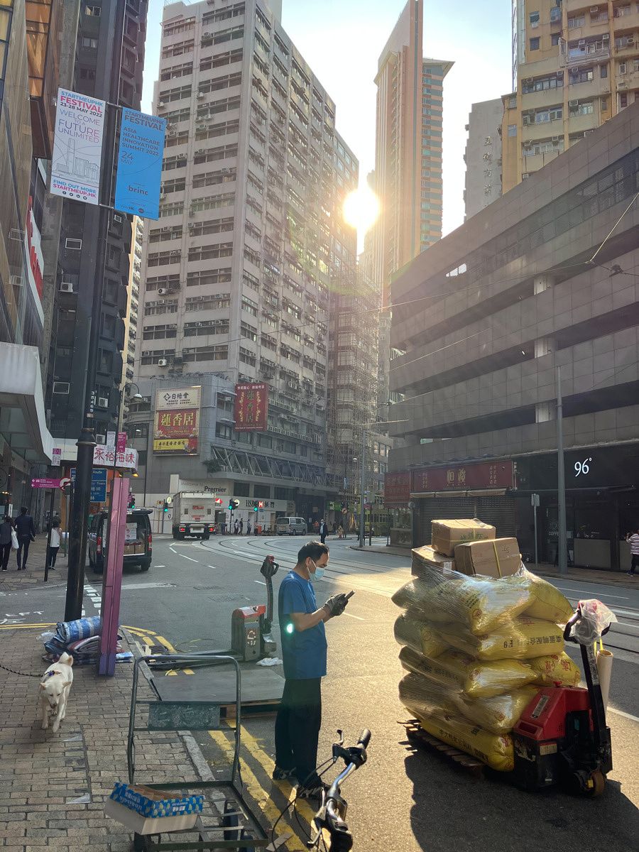 iPhone SE sample