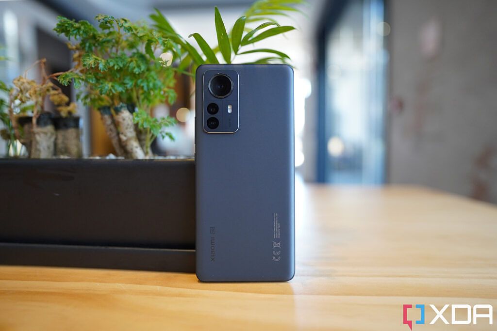 Xiaomi 12 Pro Review: The hot flagship living in the shadow of an