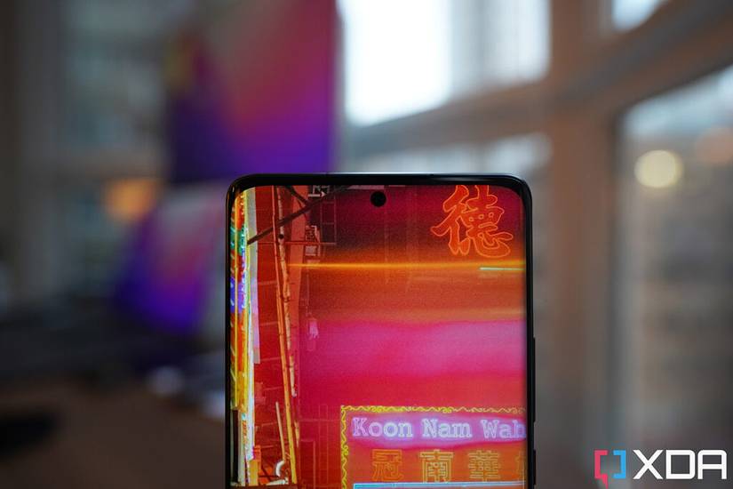 Xiaomi 12 Pro display