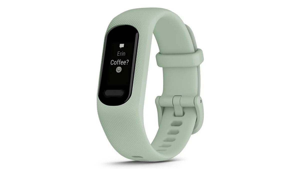 Garmin Vivosmart 5 leaks with much larger screen and three color 