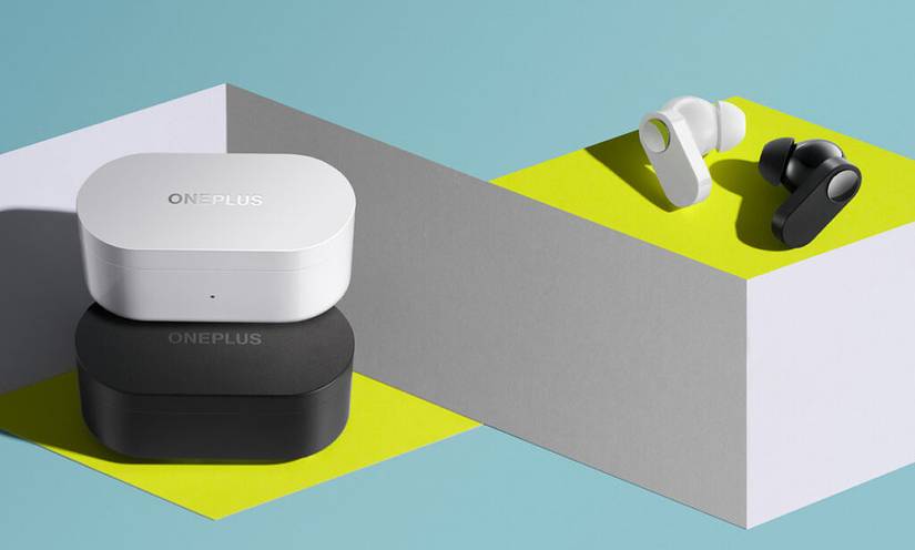 OnePlus Nord Buds in white and black