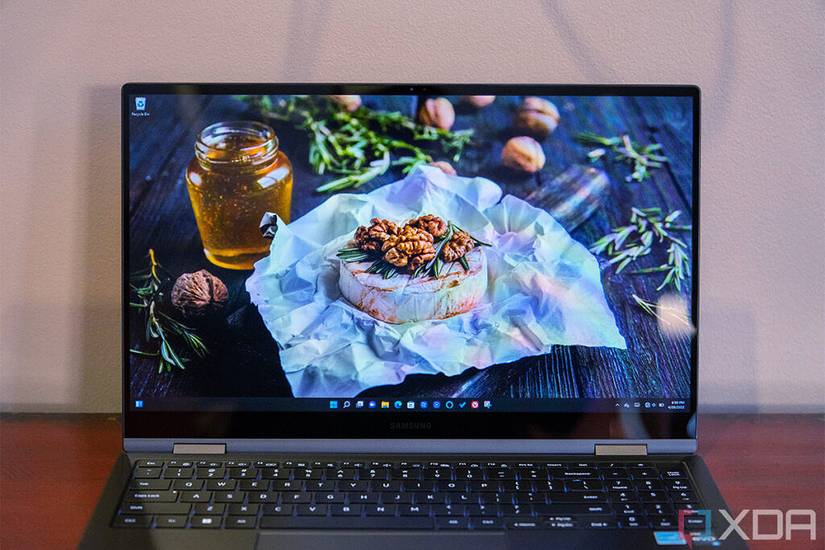 Close up of Galaxy Book 2 Pro 360 display