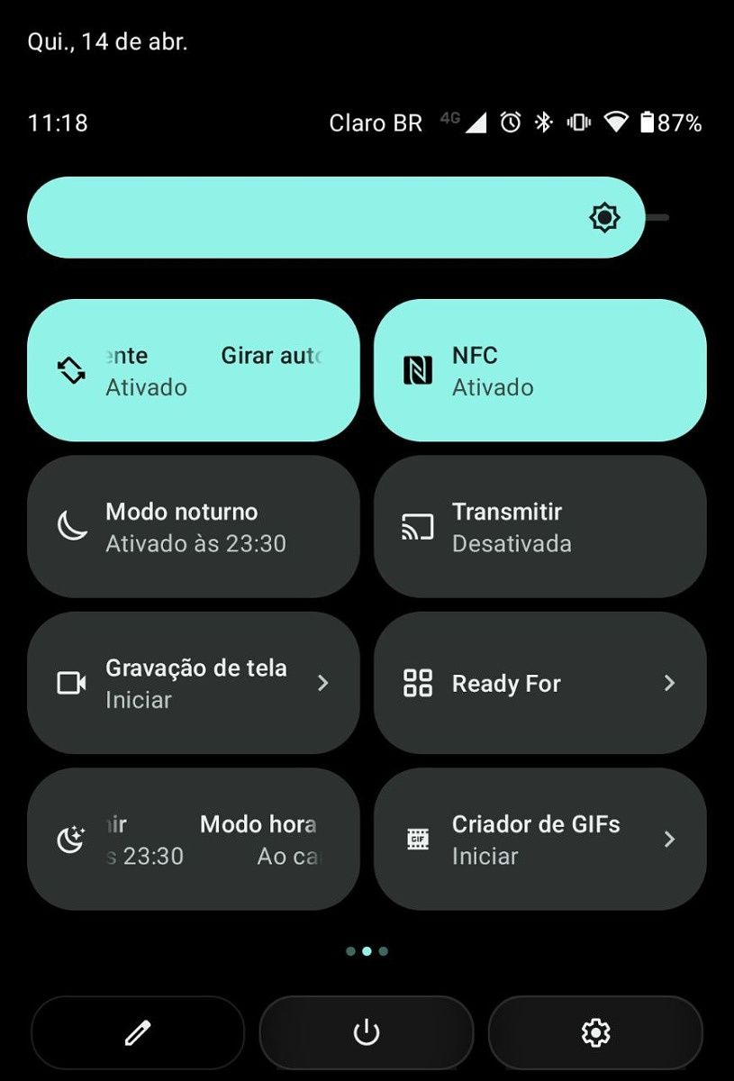 Android 12 notification panel Motorola Edge 20 Pro