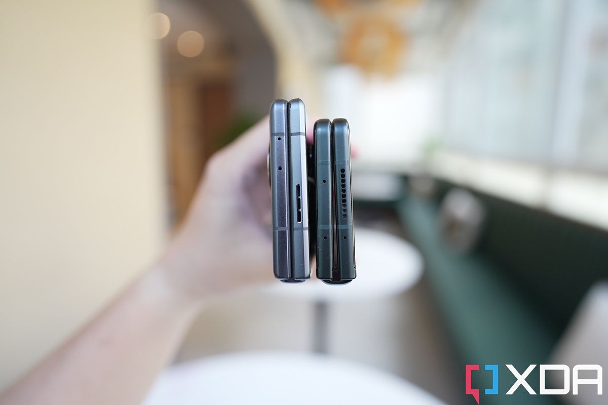 Vivo (left) and Samsung's foldables.