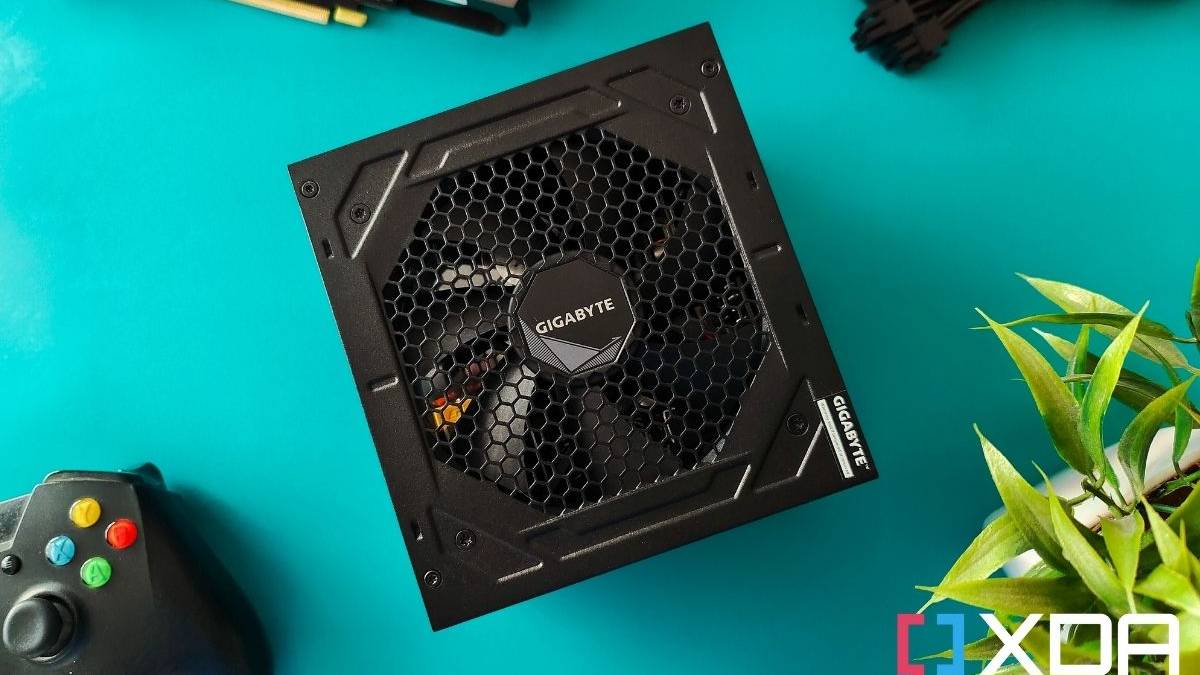 Gigabyte UD850GM PSU featured