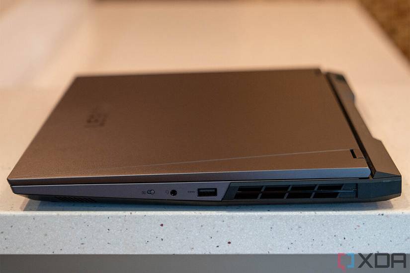 Side view of Lenovo Legion 5i Pro