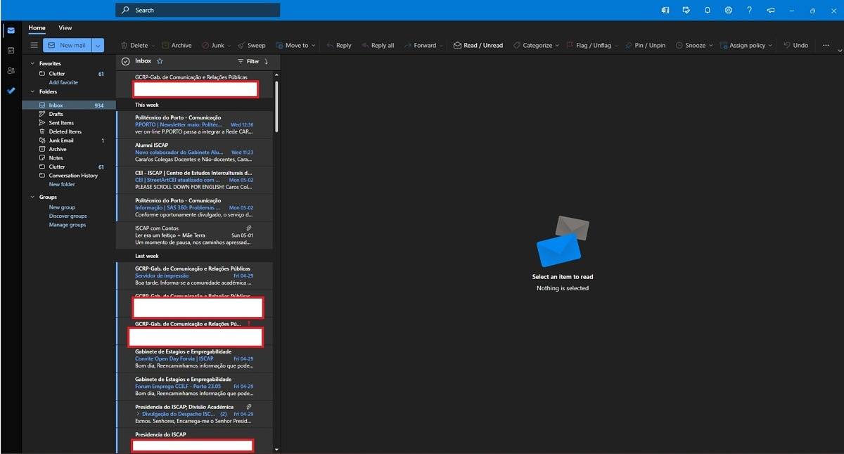 Outlook app with simplified ribbon interface enabled