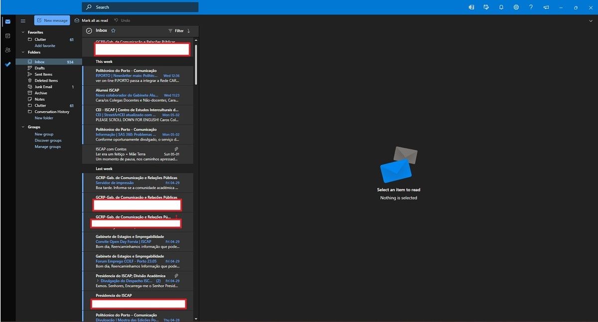 Outlook app with toolbar interface enabled