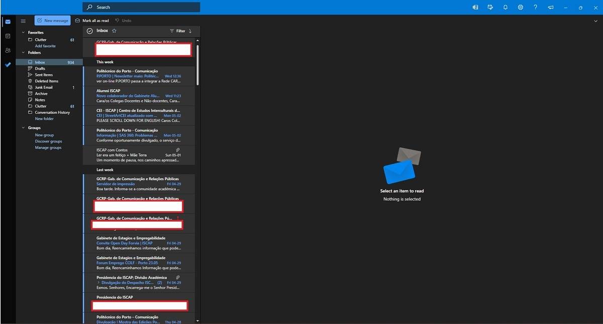 Outlook app with toolbar interface enabled