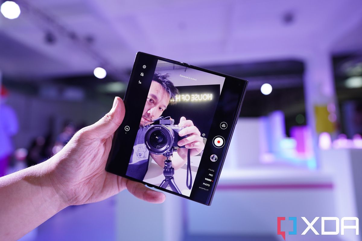 HIRO　Huawei Mate Xs2 Huawei releases new foldable phone Mate Xs 2 · TechNode