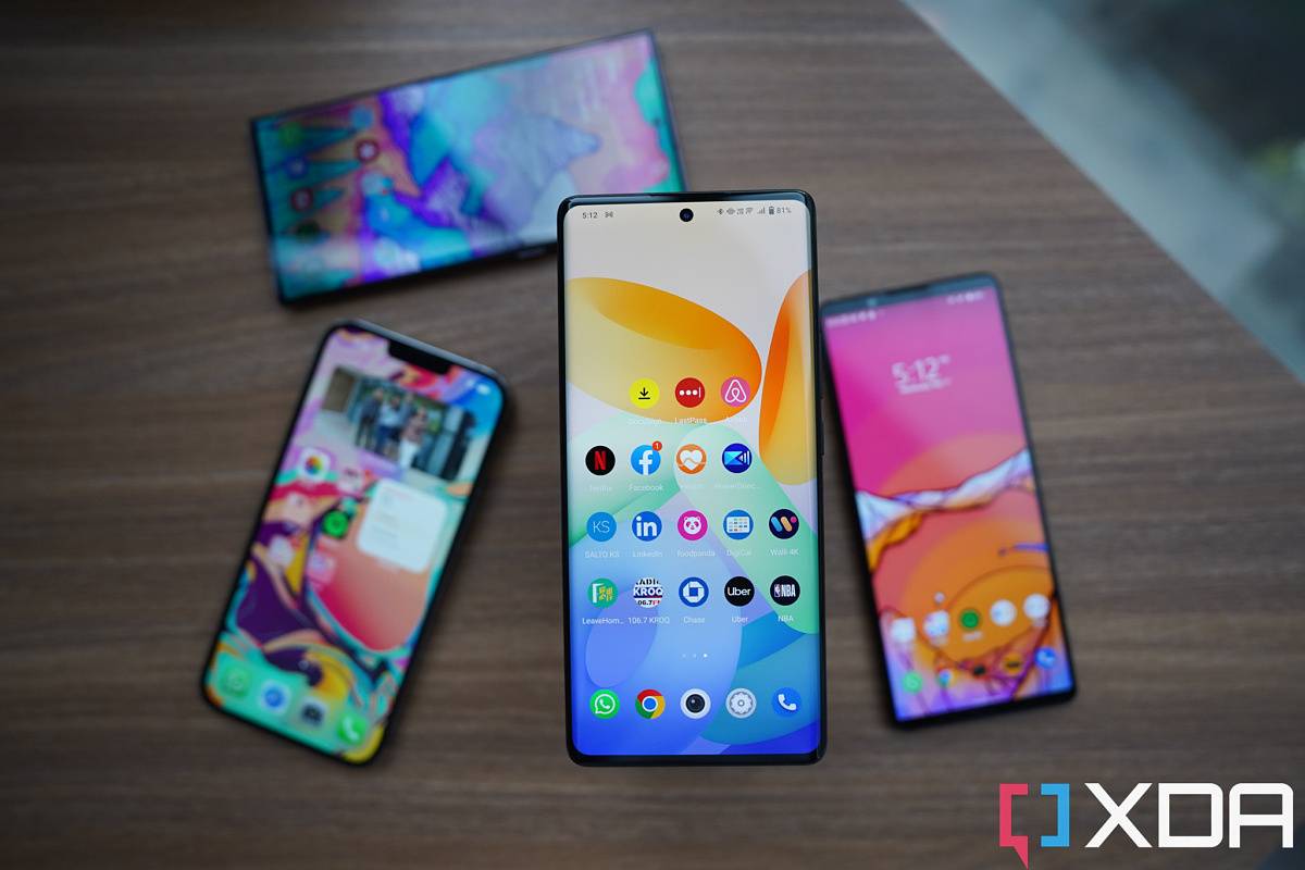 vivo x80 pro screen with other phones