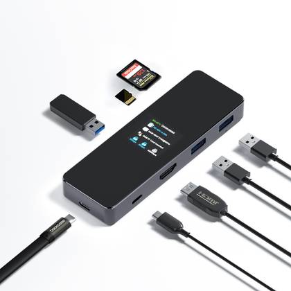 DockCase USB-C Visual Smart Hub 7-in-1 Review: A dock with a screen