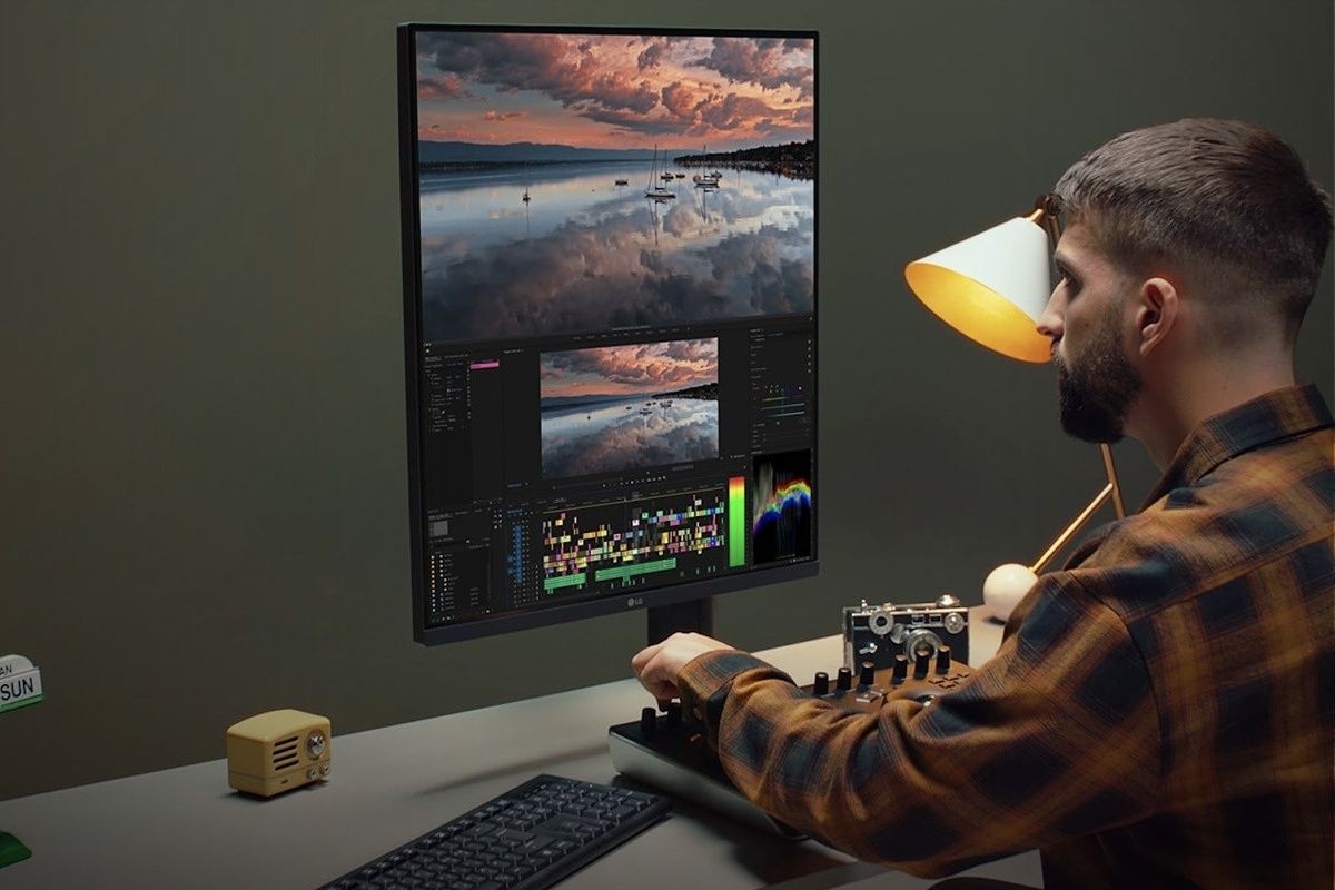 LG's DualUp Monitor with a 16:18 aspect ratio is now available to buy