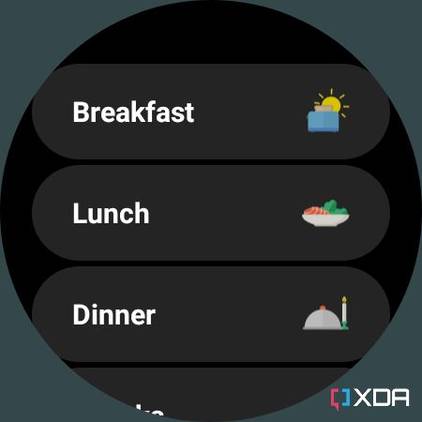 Options to log breakfast, lunch, and dinner in Lifesum Wear OS app