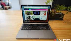 Front view of the MacBook Pro 13 display