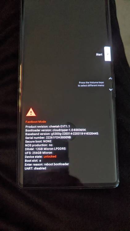 Facebook listing of the Pixel 7