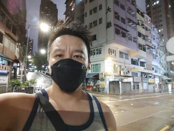 Poco F4 selfie camera