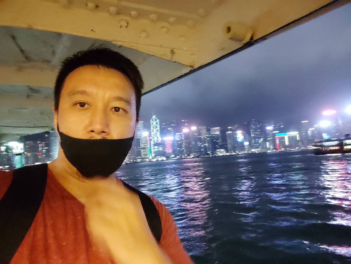 Poco F4 selfie camera