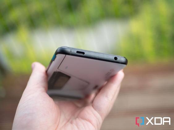Bottom USB-C port on the ASUS ROG Phone 6 Pro