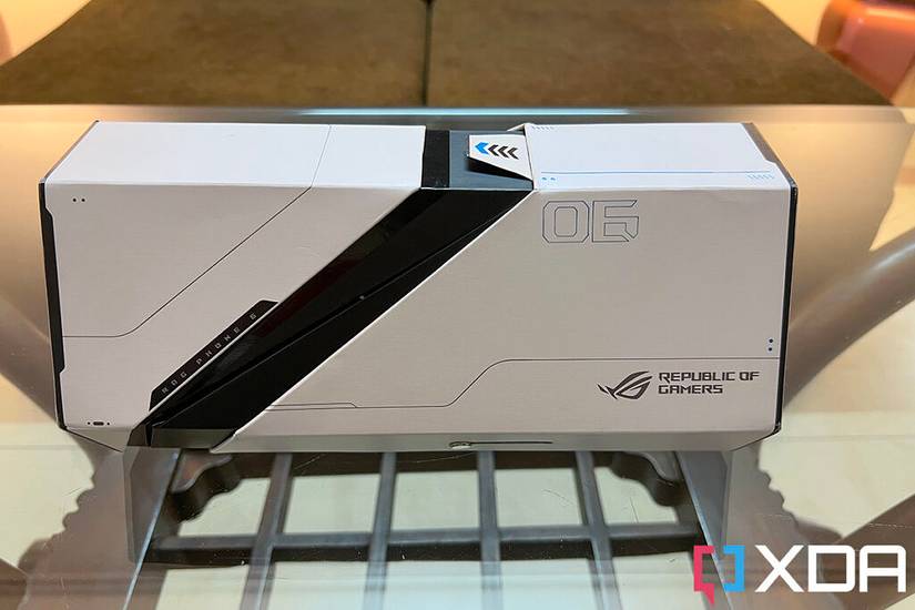 What do you get inside the Asus ROG Phone 6 Pro box?